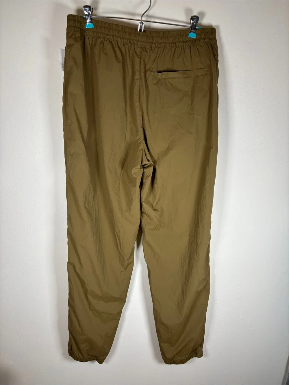 Ten Thousand Nylon Performance Jogger Pants Size M Brown – NEW